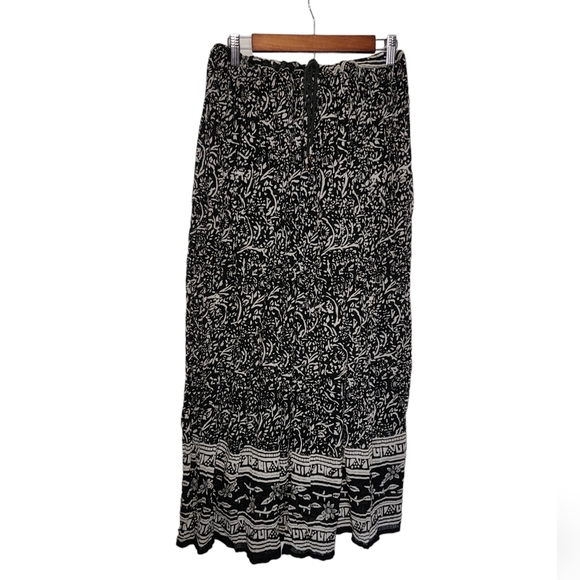 Vintage black white print midi broom skirt with bells - Picture 9 of 9